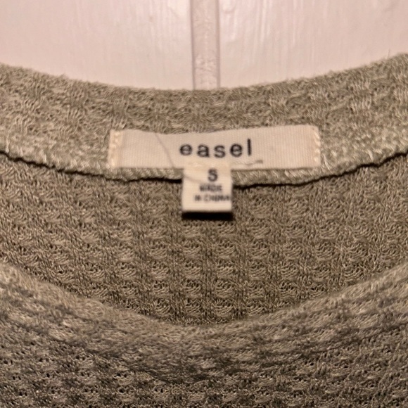 Easel Light Gray Textured Tunic Top - Picture 2 of 4